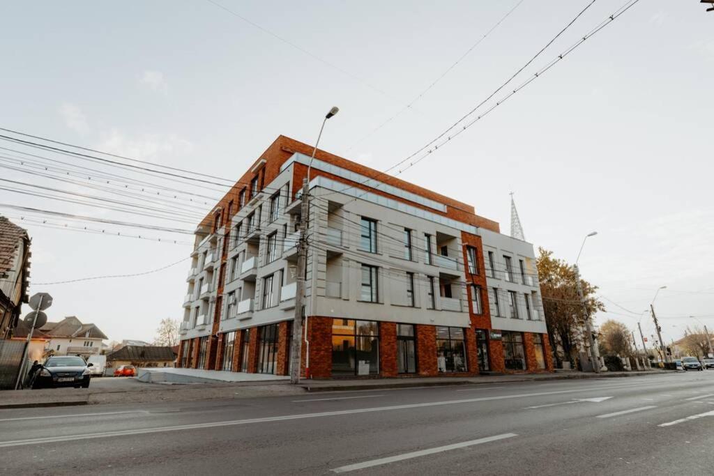 Nest Inn Oasis Residence Baia Mare Exterior photo